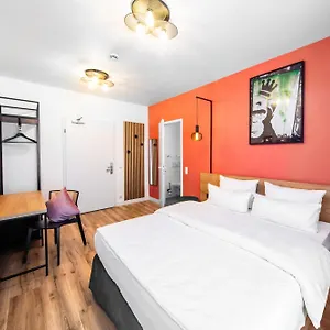 Otel Calma Mitte